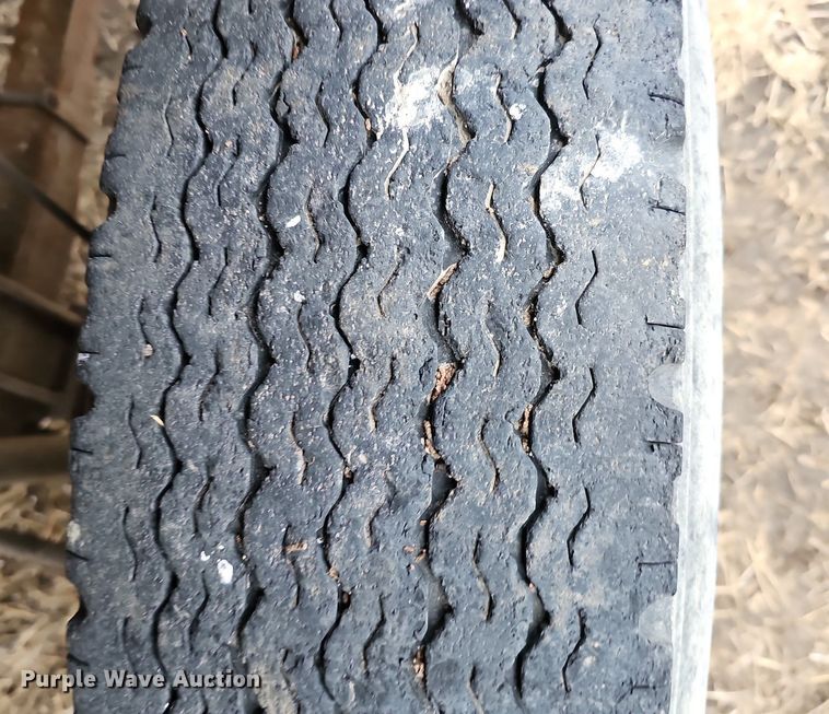 image for item DK0539 1969 Ford 700 truck cab and chassis