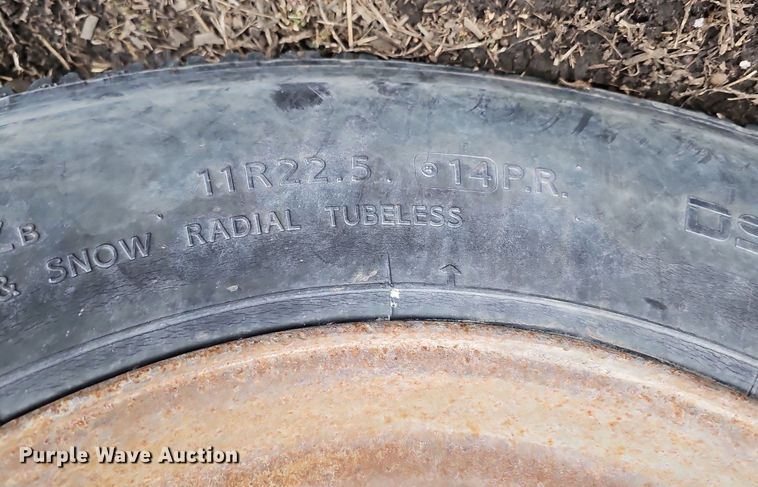 image for item DK0539 1969 Ford 700 truck cab and chassis