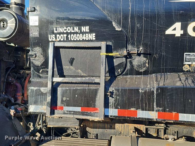 image for item DK0553 2008 Mack MRU613 refuse truck