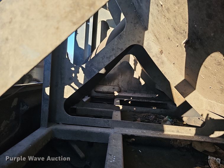 image for item DK0553 2008 Mack MRU613 refuse truck