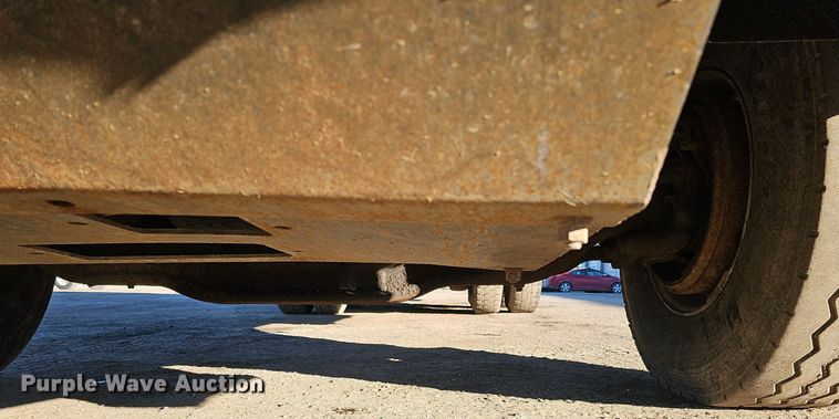 image for item DK0553 2008 Mack MRU613 refuse truck