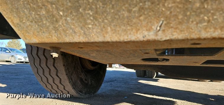 image for item DK0553 2008 Mack MRU613 refuse truck