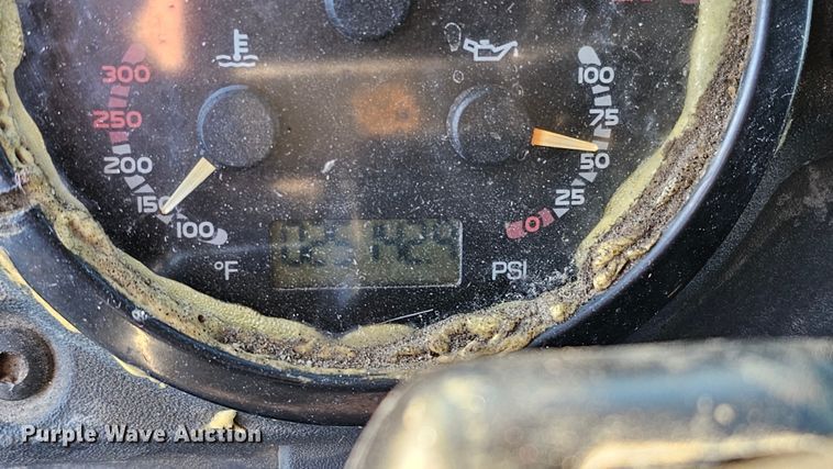 image for item DK0553 2008 Mack MRU613 refuse truck