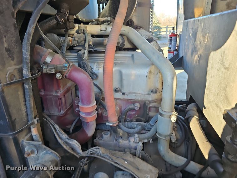 image for item DK0553 2008 Mack MRU613 refuse truck