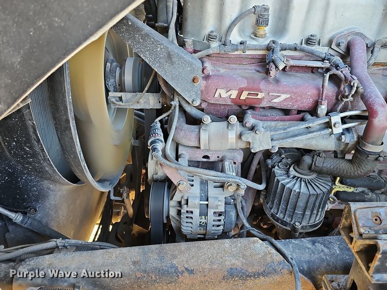 image for item DK0553 2008 Mack MRU613 refuse truck