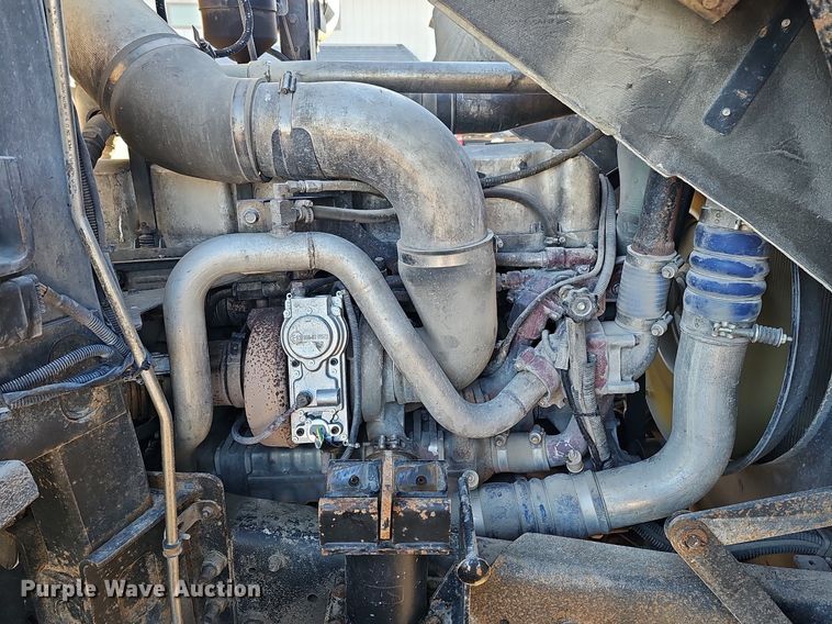 image for item DK0553 2008 Mack MRU613 refuse truck