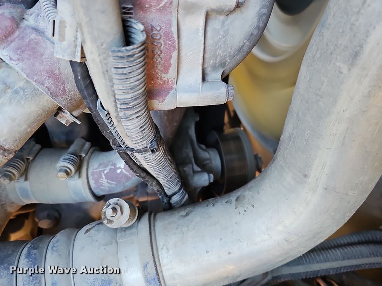 image for item DK0553 2008 Mack MRU613 refuse truck