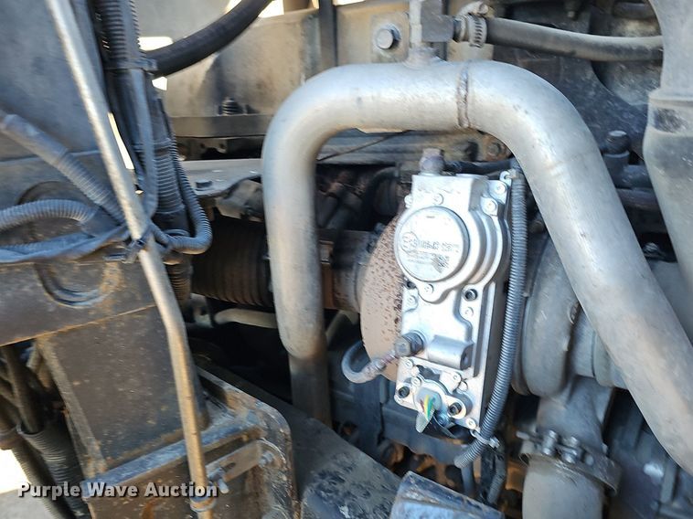 image for item DK0553 2008 Mack MRU613 refuse truck