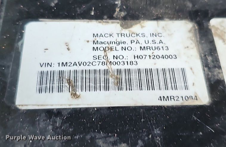 image for item DK0553 2008 Mack MRU613 refuse truck
