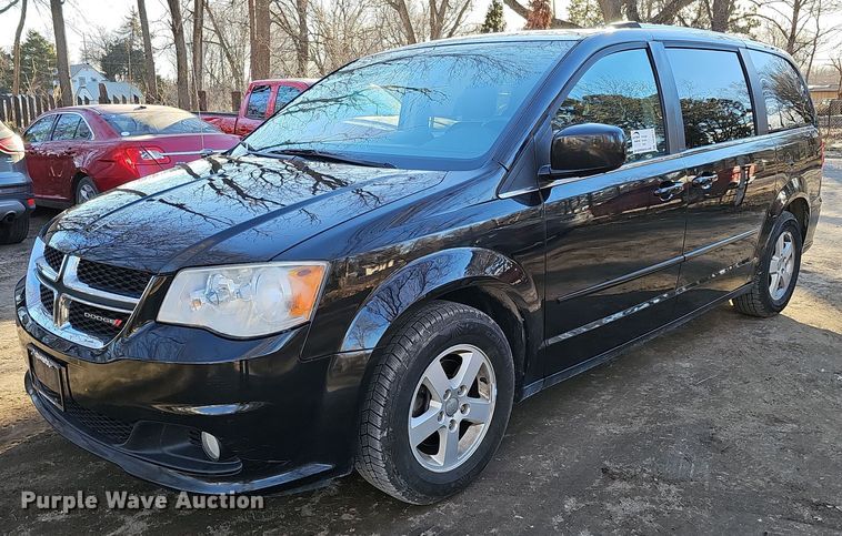 image for item DK0573 2013 Dodge Grand Caravan van