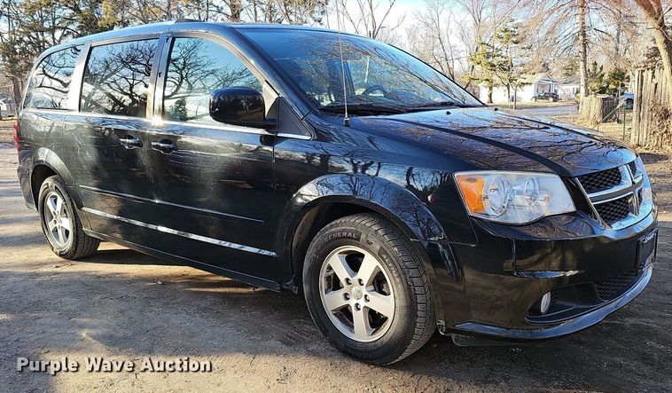 image for item DK0573 2013 Dodge Grand Caravan van