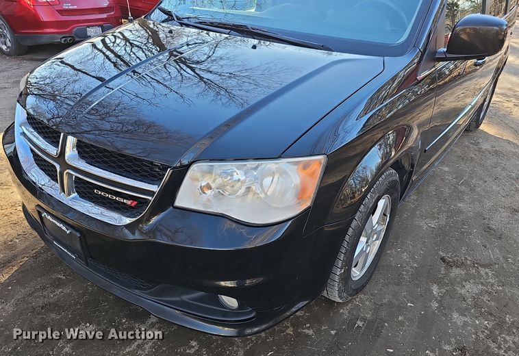image for item DK0573 2013 Dodge Grand Caravan van