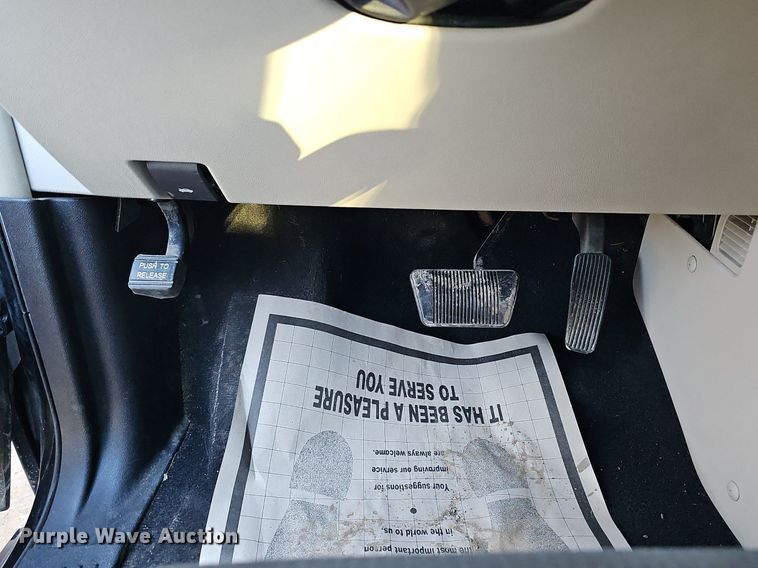 image for item DK0573 2013 Dodge Grand Caravan van