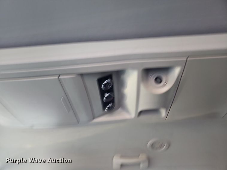 image for item DK0573 2013 Dodge Grand Caravan van