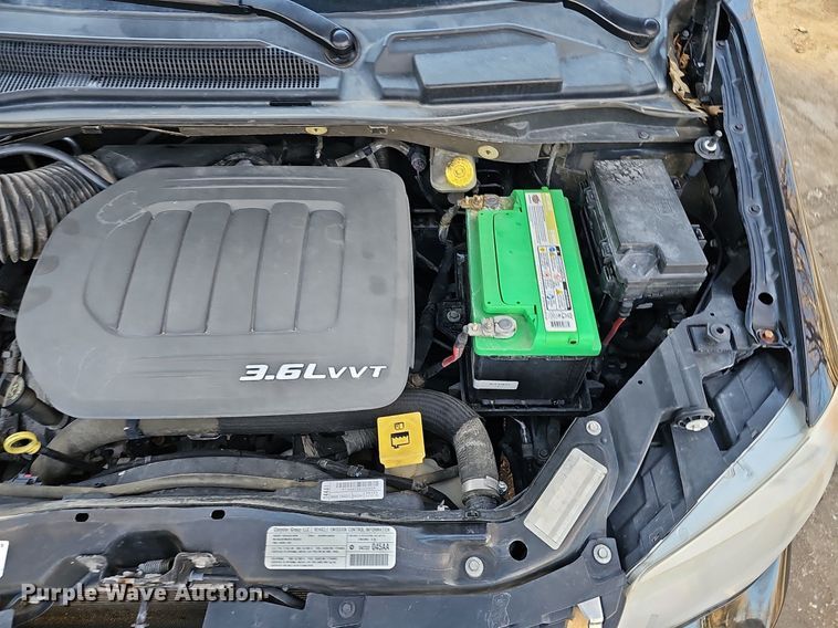 image for item DK0573 2013 Dodge Grand Caravan van