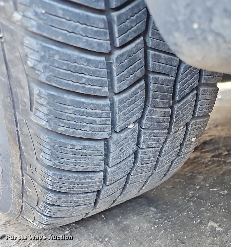 image for item DK0573 2013 Dodge Grand Caravan van