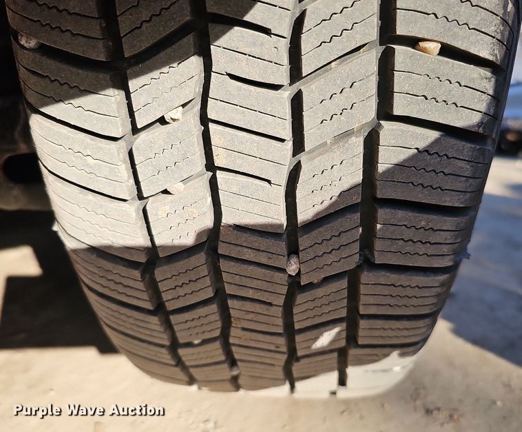 image for item DK0573 2013 Dodge Grand Caravan van