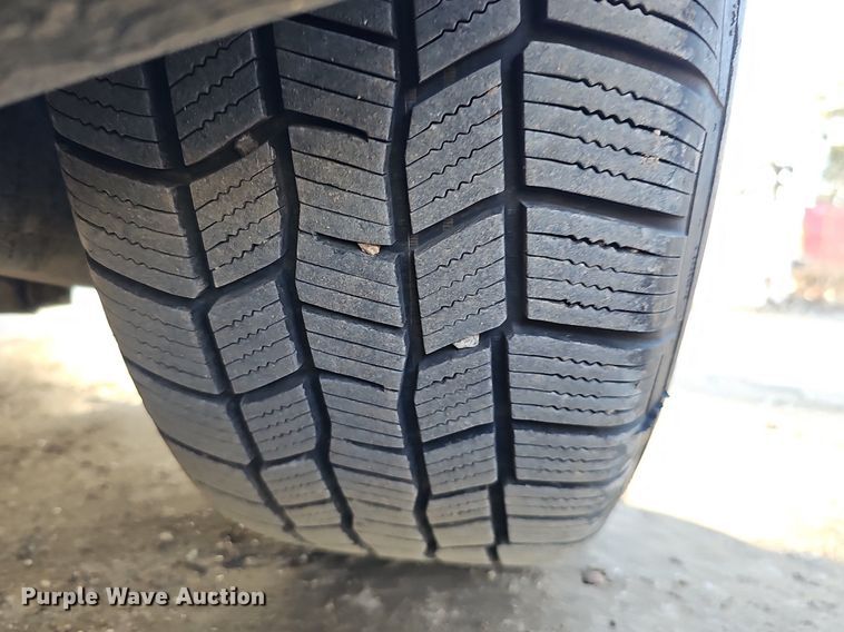 image for item DK0573 2013 Dodge Grand Caravan van