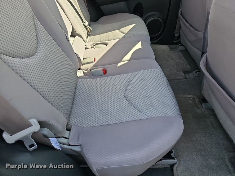 image for item DM1547 2007 Toyota  RAV4 SUV