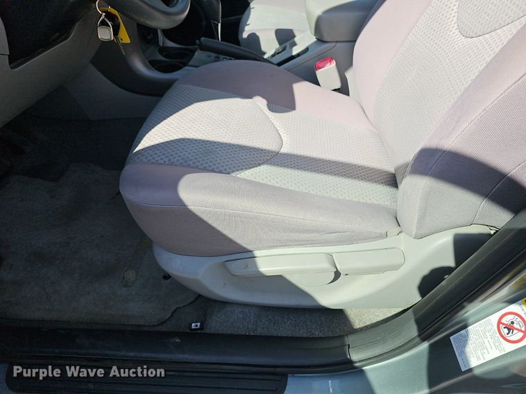 image for item DM1547 2007 Toyota  RAV4 SUV