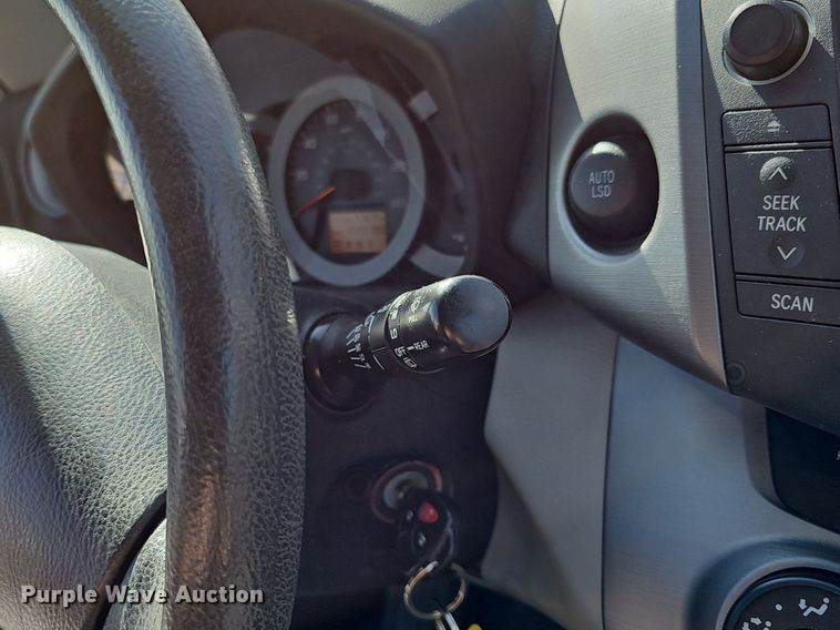 image for item DM1547 2007 Toyota  RAV4 SUV