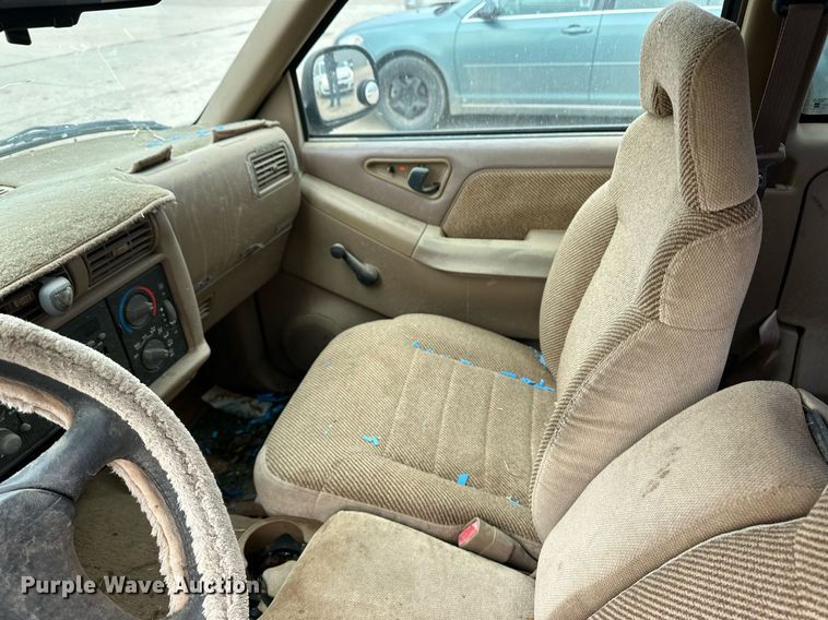 image for item DM2667 1997 Chevrolet S10 Ext. Cab pickup truck