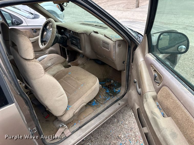 image for item DM2667 1997 Chevrolet S10 Ext. Cab pickup truck