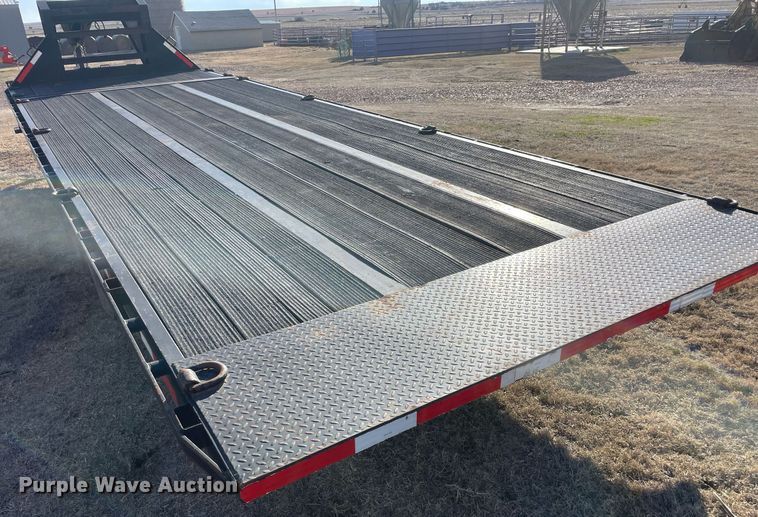 image for item DM2691 2010 Maxey tilt deck equipment trailer