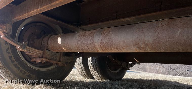 image for item DM2691 2010 Maxey tilt deck equipment trailer