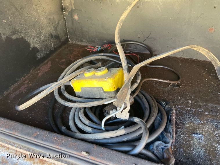 image for item DM2691 2010 Maxey tilt deck equipment trailer