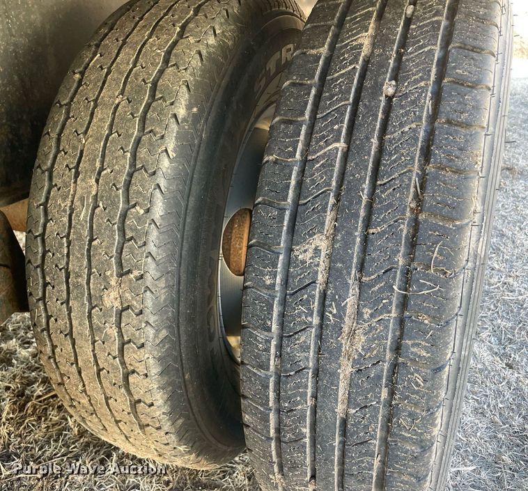 image for item DM2691 2010 Maxey tilt deck equipment trailer