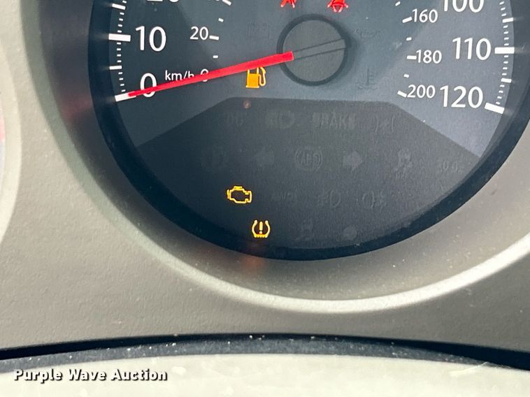 image for item DN0677 2010 Chrysler Sebring 