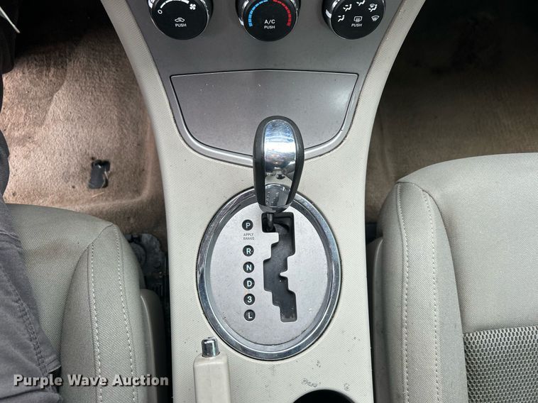 image for item DN0677 2010 Chrysler Sebring 