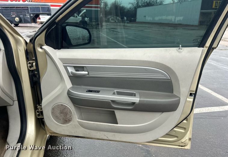 image for item DN0677 2010 Chrysler Sebring 