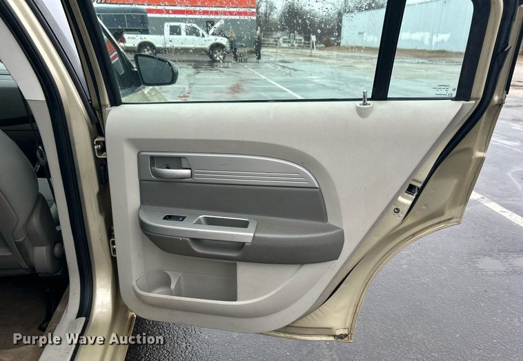 image for item DN0677 2010 Chrysler Sebring 