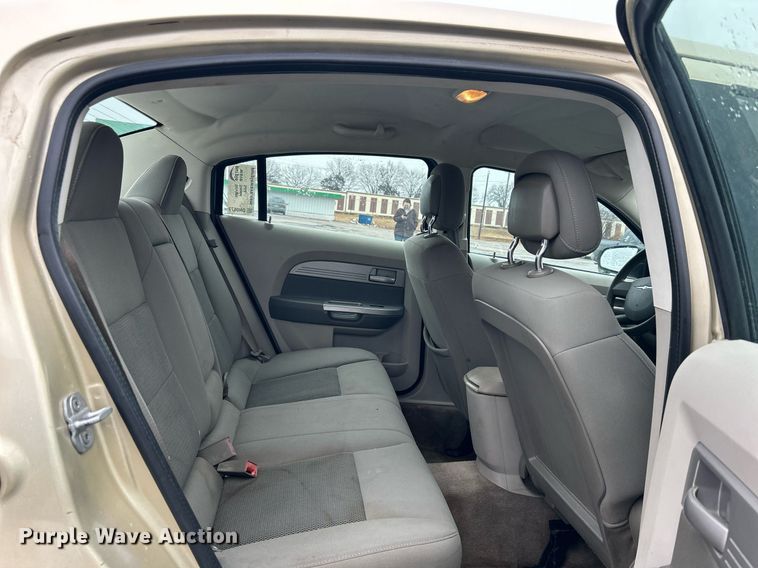 image for item DN0677 2010 Chrysler Sebring 