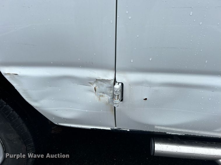 image for item DN0678 2014 Ford E150 van