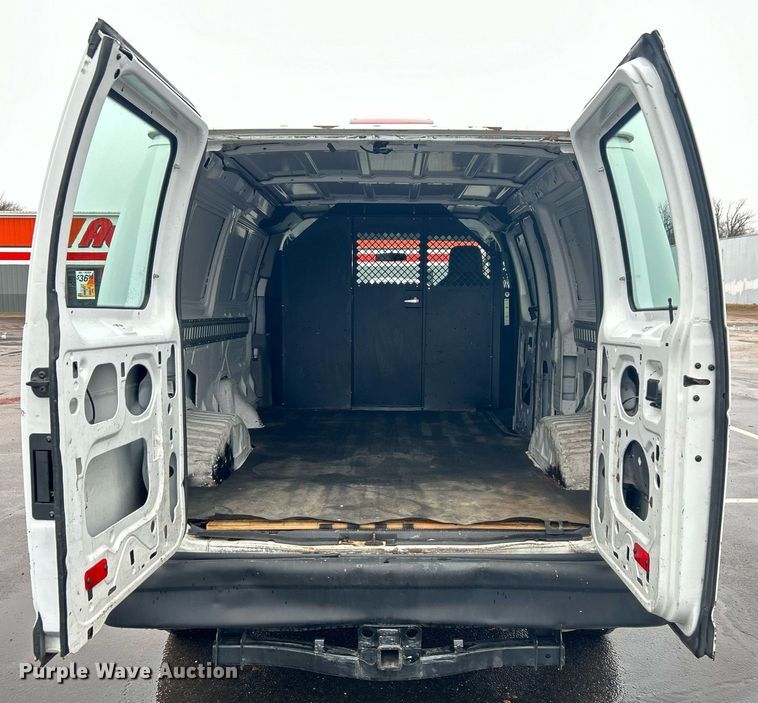 image for item DN0678 2014 Ford E150 van