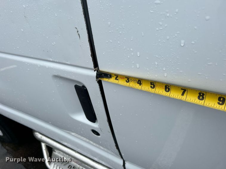 image for item DN0678 2014 Ford E150 van