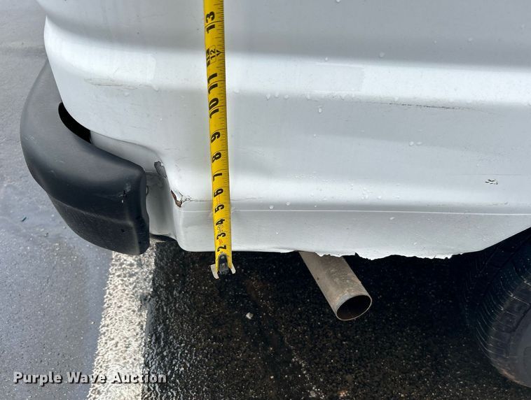 image for item DN0678 2014 Ford E150 van