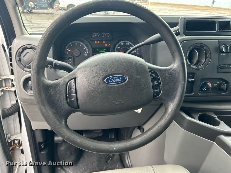 image for item DN0678 2014 Ford E150 van