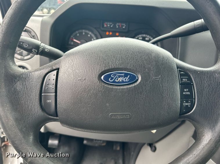 image for item DN0678 2014 Ford E150 van