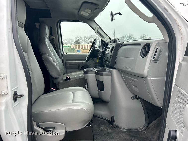 image for item DN0678 2014 Ford E150 van