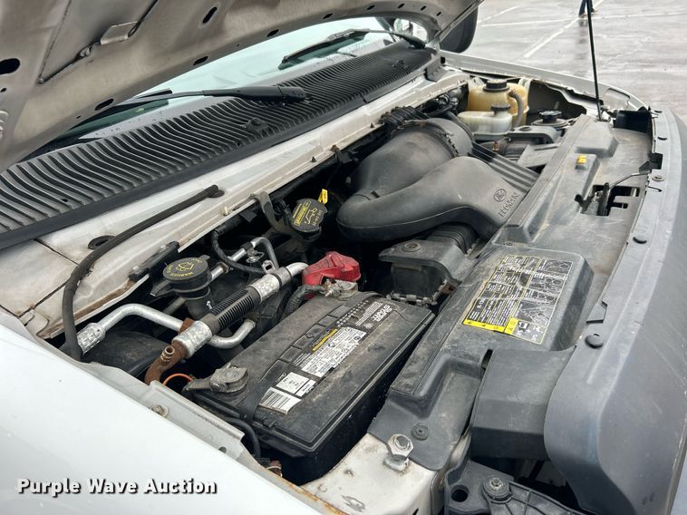 image for item DN0678 2014 Ford E150 van