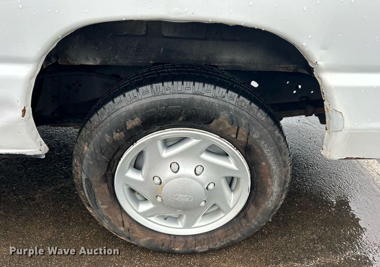 image for item DN0678 2014 Ford E150 van