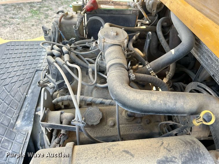 image for item DN0710 1999 Caterpillar  GC40K forklift