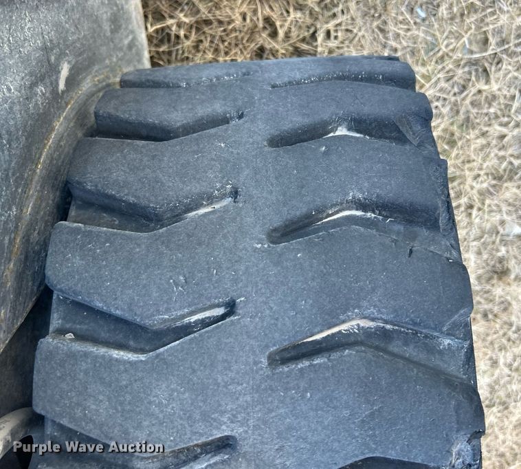 image for item DN0710 1999 Caterpillar  GC40K forklift