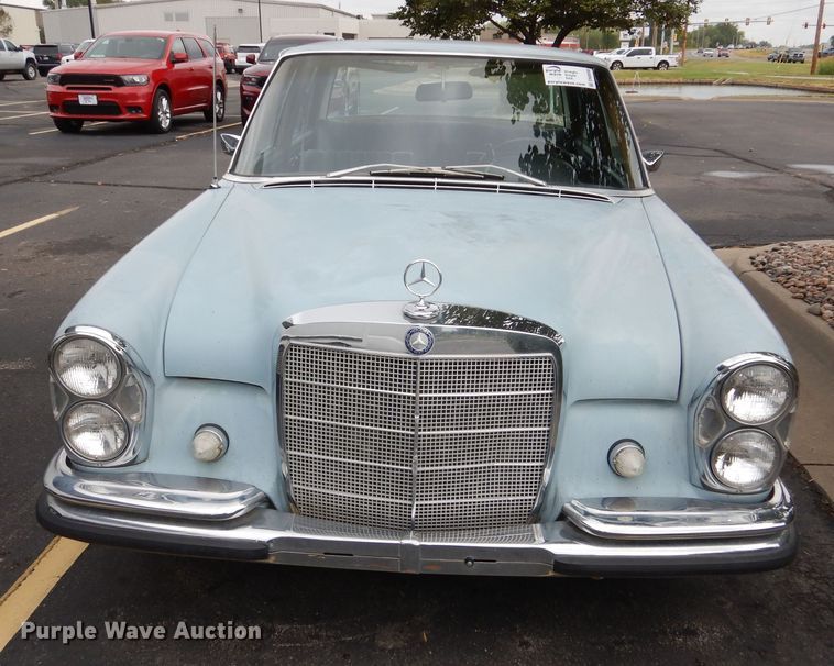 image for item DN8698 1968 Mercedes Benz 250S 