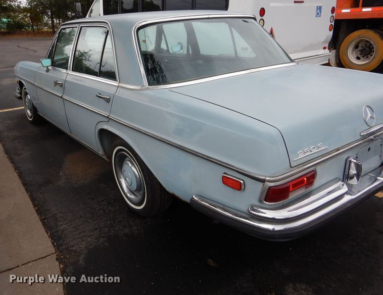image for item DN8698 1968 Mercedes Benz 250S 