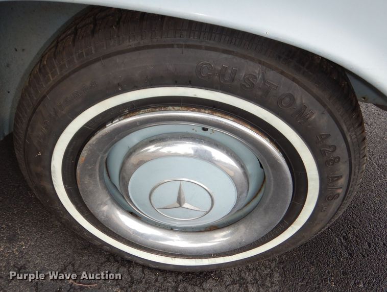 image for item DN8698 1968 Mercedes Benz 250S 